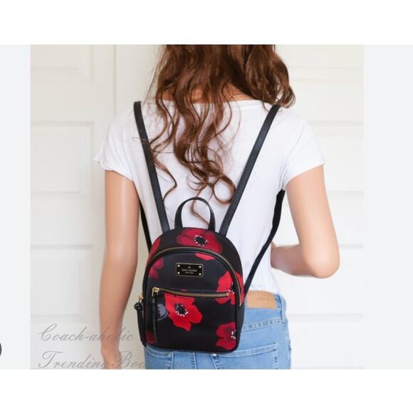 green lululemon backpack Best Camera Backpacks (In-Depth Color:Cognac And Cowhide Move Through Your Day Kanken_Re-Kanken Classic